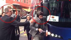 Piqué llegando a Milan para jugar ante el Inter por Champions League.