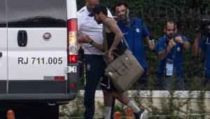 Neymar está envuelto en un escándalo por haber violado a un mujer, afirma la prensa brasileña.