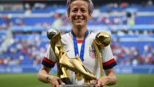 Megan Rapinoe se llevó el título del Mundial Femenino y los premios a goleadora y Mejor Jugadora. Foto AFP