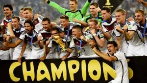 Conocé qué ha sido de los futbolistas alemanes que conquistaron la Copa del Mundo de Brasil 2014. Siete retirados y uno jugando en tercera.