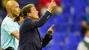 El entrenador de la Selección de Honduras, Jorge Luis Pinto, habló del nombramiento de los árbitros para los partidos eliminatorios. Foto AFP