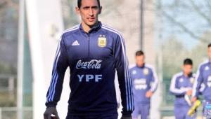 El futbolista Ángel Di María sufrió hoy una lesión muscular del recto anterior izquierdo.