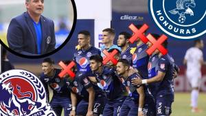 Descubrir el 11 de Motagua para esta tarde ante Olimpia conlleva un poco de trabajo y se centra en conocer a su lateral derecho, uso o no del doble pivote y el delantero que acompañará a Roberto Moreira. Te presentamos la posible alineación del conjunto azul para esta tarde.