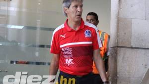 Carlos Restrepo, técnico del Olimpia, aterrizó en Honduras y con la mente puesta en el Alianza de El Salvador, su próximo rival en Liga Concacaf. Foto Juan Salgado