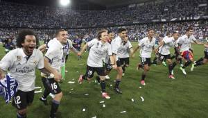 Real Madrid consigue su trigésimo tercer título de La Liga de España.