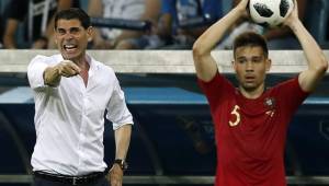 Fernando Hierro debutó con España tras el despido de Julen Lopetegui.