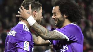 Marcelo celebrando junto a Sergio Ramos el segundo tanto del Real Madrid.