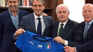Roberto Mancini se convierte en el nuevo entrenador de la selección italiana.