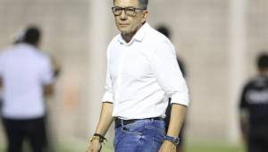 Salomón Nazar, técnico de los Lobos de la UPNFM, salió conforme por el 'esfuerzo' de los suyos pese a tener que jugar un tiempo con un hombre menos. Foto: David Romero