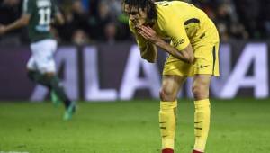 Cavani lamentó el empate del PSG contra el Saint Etienne.