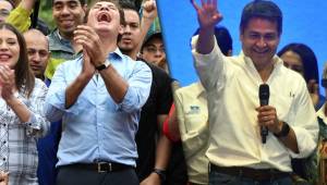 El presentador de televisión, Salvador Nasralla, supera a Juan Orlando Hernández en el único conteo que ha revelado el Tribunal Supremo Electoral. Fotos AFP
