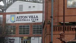 El Aston Villa decidió cerrar su campus para entrenamiento por casos Covid.
