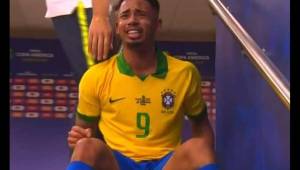 Gabriel Jesús llorando tras ser expulsado en la Copa América ante Perú.