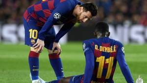 Messi preguntó a Dembelé como se sentía, al final el francés no pudo continuar.