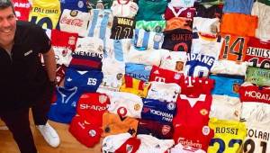 Fernando Palomo compartió en redes cómo es la colección de camisetas que posee.