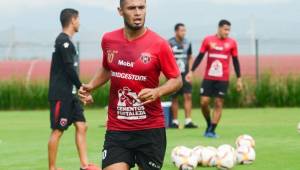 El mediocampista hondureño Alexander López renovará su contrato con el Alajuelense de Costa Rica. Foto cortesía