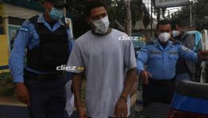 Henry Figueroa fue detenido en Tegucigalpa y llevado a una posta. Foto: Alex Pérez-Grupo Opsa.
