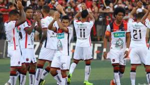 Alajuelense se ha retirado abucheado tras perder un nuevo partido en Costa Rica.