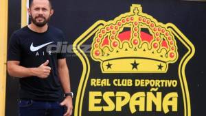 Alfredo Mejía espera ganar el torneo de Concacaf con el Real España.