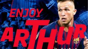 Mediante un video, el FC Barcelona ha confirmado la llegada de Arthur.