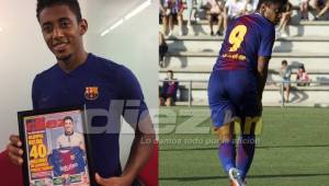 Choco Lozano posa con la portada que le entregó diario DIEZ en la Masía, la sede del Barcelona B donde se preparan de cara al inicio de la liga. Foto DIEZ