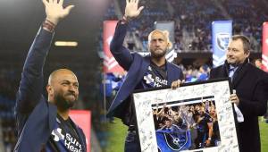 Víctor 'Muma' Bernárdez recibió un obsequio del San José de la MLS.