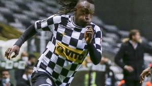 El delantero hondureño Alberth Elis está esperando desde la semana pasada que se defina su situación con el Boavista para ser anunciado en Francia.