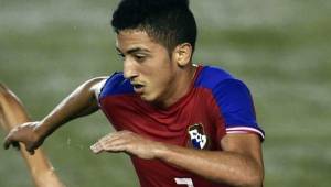 Ángel Orelién juega en el Sporting San Miguelito de Panamá pero fue comprado por el Cruz Azul de México.