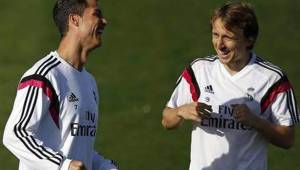 Modric junto a Cristiano Ronaldo en un entrenamiento.
