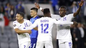 LOS ANGELES, CALIFORNIA - JUNE 25: Emilio Izaguirre #7, Romell Quioto #12, and Alberth Elis #17 of Honduras celebrate Izaguirre's goal during the second half of Honduras v El Salvador: Group C - 2019 CONCACAF Gold Cup at Banc of California Stadium on June 25, 2019 in Los Angeles, California. Katharine Lotze/Getty Images/AFP
