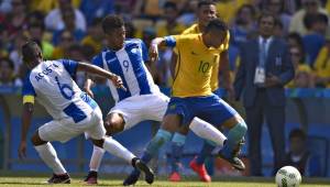 Honduras enfrentando a Brasil en los Juegos Olímpicos de Río 2016.