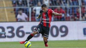 Roger Rojas junto con Jonathan McDonald son los líderes de goleo en el fútbol de Costa Rica. (Foto: Nación).