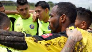 El Ministerio de Justicia y Paz de Costa Rica informó hoy que esta semana comenzó una capacitación a un grupo de 21 privados de libertad en arbitraje de fútbol y por la cual estas personas recibirán un certificado. (Foto: CRHOY)