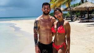 Esta imagen compartió Lionel Messi junto a su espectacular esposa, Antonela Rocuzzo.