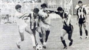 Enfrentamiento entre Olimpia y Real España en el Estadio Morazán de San Pedro Sula.