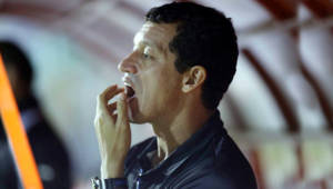 Salgado llegó en sustitución de Juan Carlos Espinoza y no pudo guiar al Olimpia al ansiado pentacampeonato.