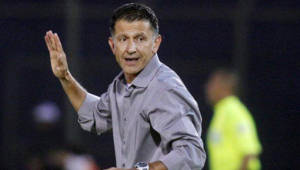 Juan Carlos Osorio reveló en Colombia que tiene una oferta de Honduras.