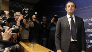 Rosell dio la cara a los medios y anunció que renuncia a la presidencia del Barcelona por supuestas amenazas. Foto AFP