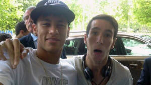 Neymar le dedicó unos minutos al aficionado blaugrana con discapacidad.