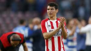 Hirving Lozano fue sancionado estrictamente en Holanda.