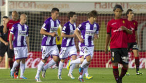 Gio dos Santos logró ganar al Valladolid pero no les ajustó para salvar la categoría en España.