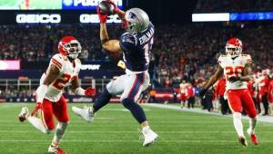 El pateador Stephen Gostkowski anotó gol de campo en el momento en que concluía el tiempo reglamentario y selló la victoria de los Patriots.