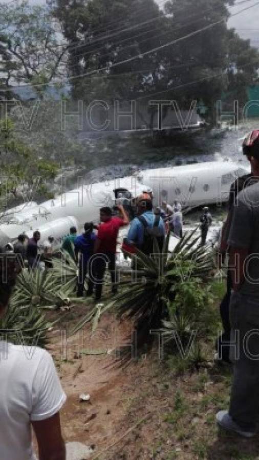 FOTOS: Impactantes imágenes del avión que se salió de la autopista en el aeropuerto Toncontín