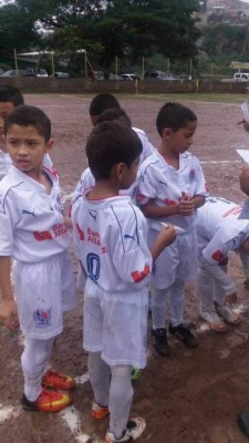 ¡Increíble! Aquí se forman las futuras figuras del fútbol de Honduras  
