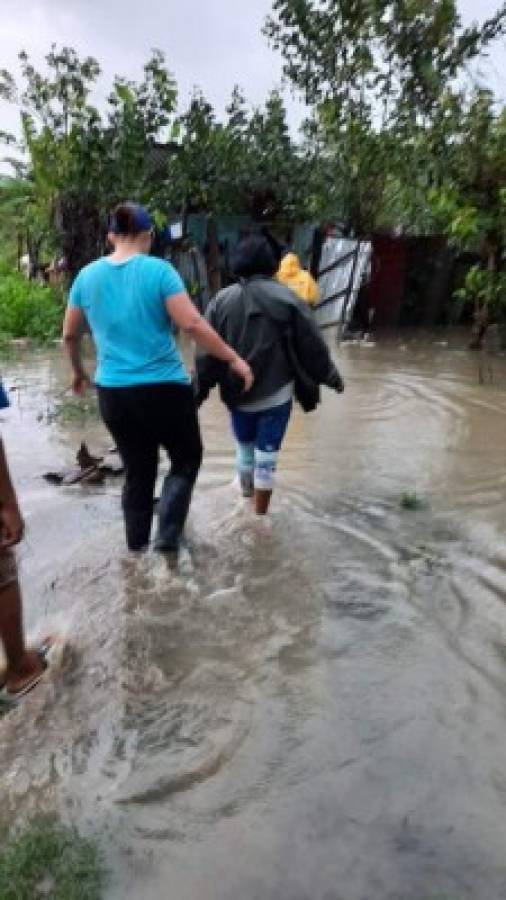 Huracán ETA: Comienzan a evacuar personas en zonas de alto riesgo en Honduras