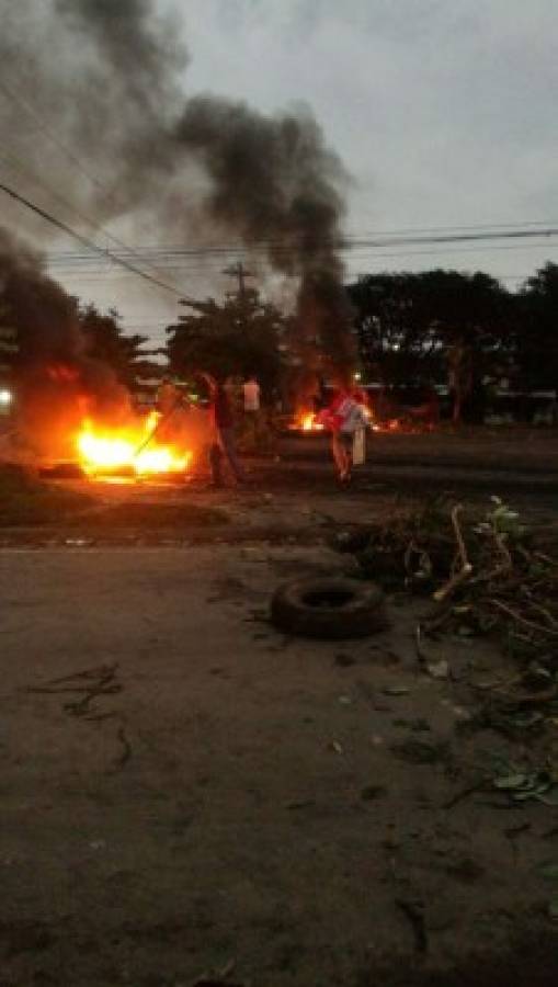 Protestas, saqueos y destrucción: Jueves caótico en Honduras