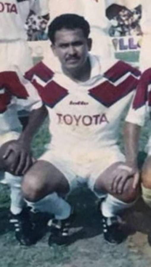 ¡Una reliquia! La foto que le recuerdan a Fabián Coito jugando para Olimpia en la temporada 1994-95
