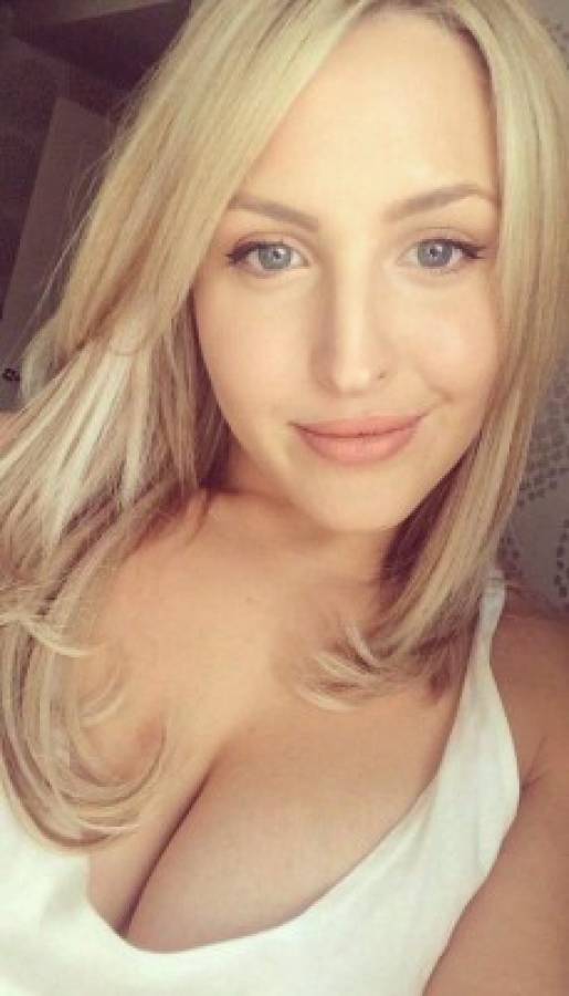 Emma Louise Jones, la sexy presentadora de Leeds TV que causa furor en redes