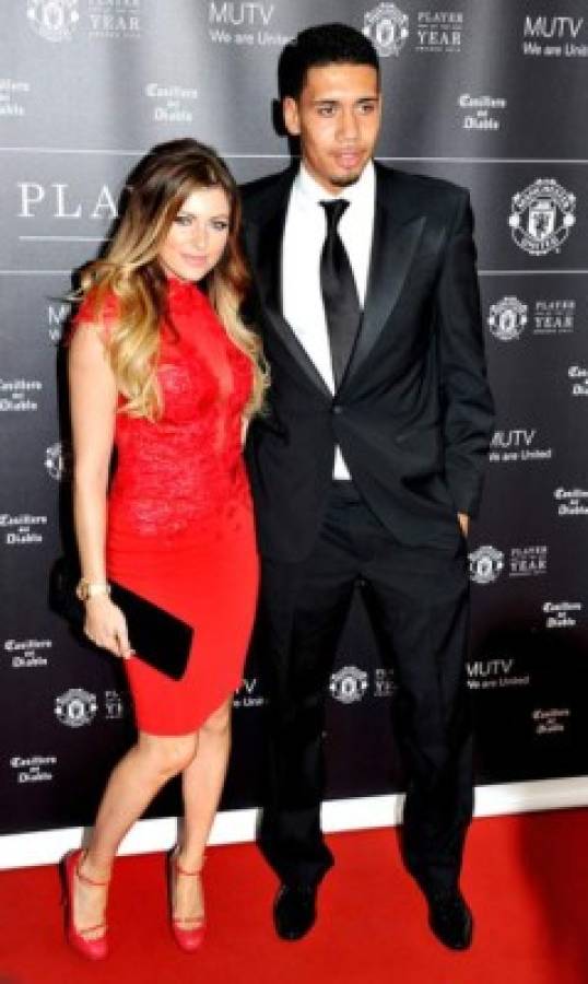 ¡La sexi diablita que tiene loco a jugador del Manchester United!