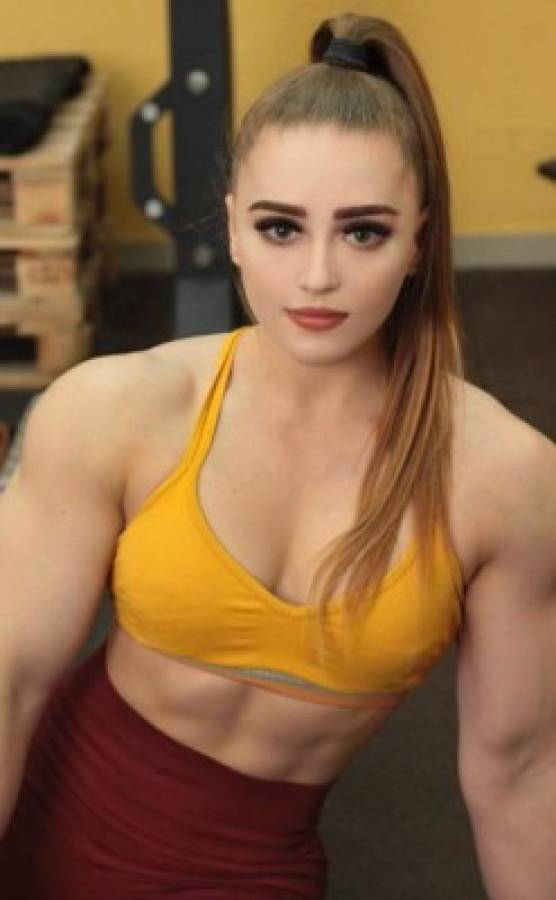 Brutal: Julia Vins, la preciosa rusa que se convirtió en la 'Barbie Musculosa'